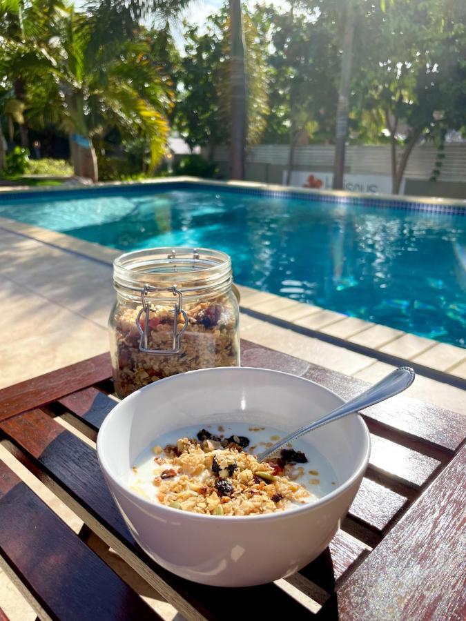 Hibiscus Beach House Jan Thiel エクステリア 写真