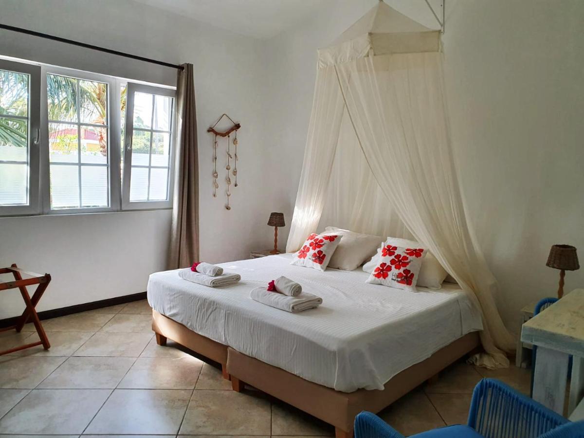 Hibiscus Beach House Jan Thiel エクステリア 写真